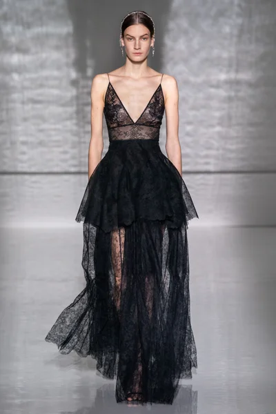 Look 32